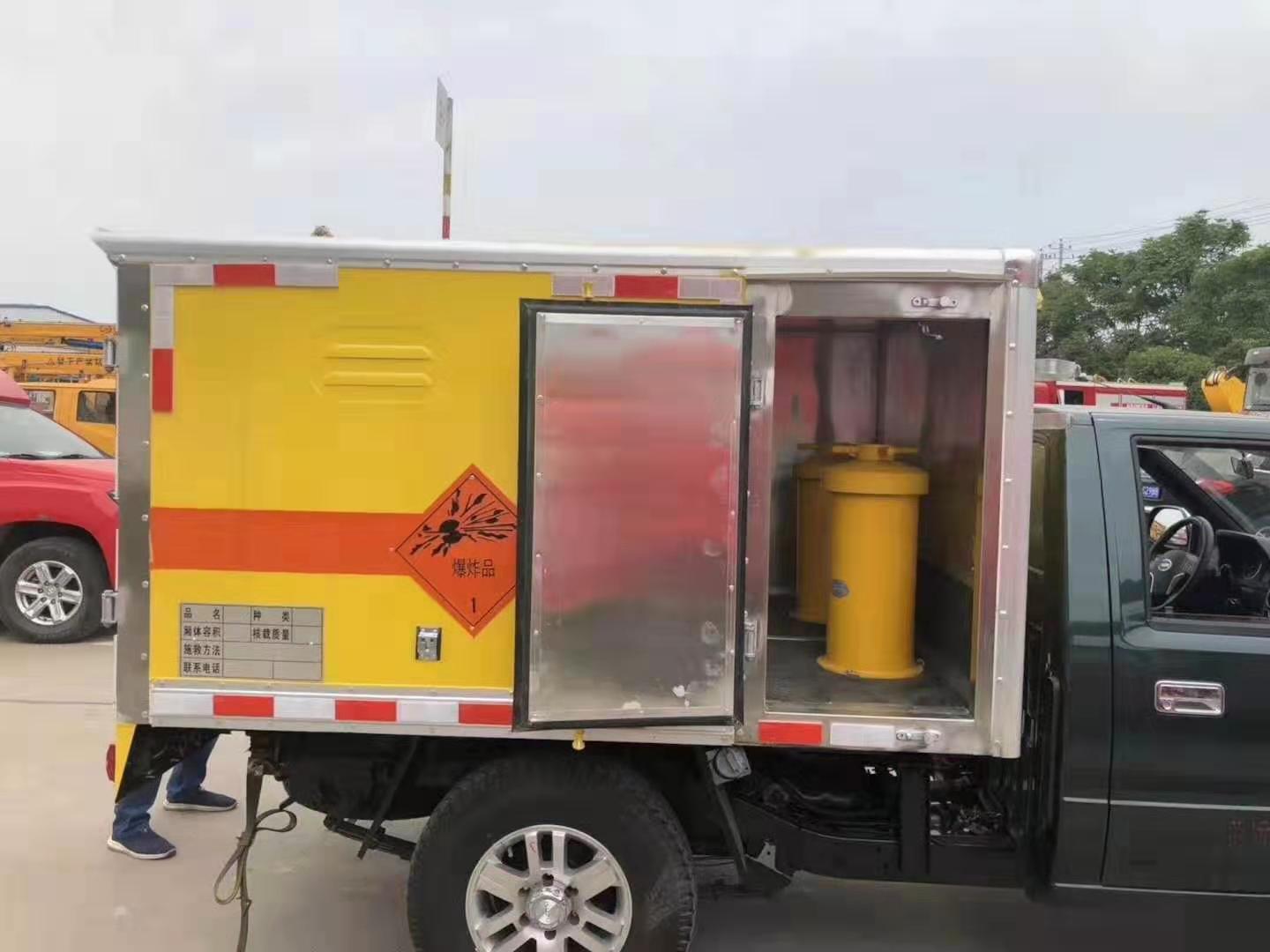 和田市爆破器材运输车行业深度解析：规格选择与运输效能的更优配置